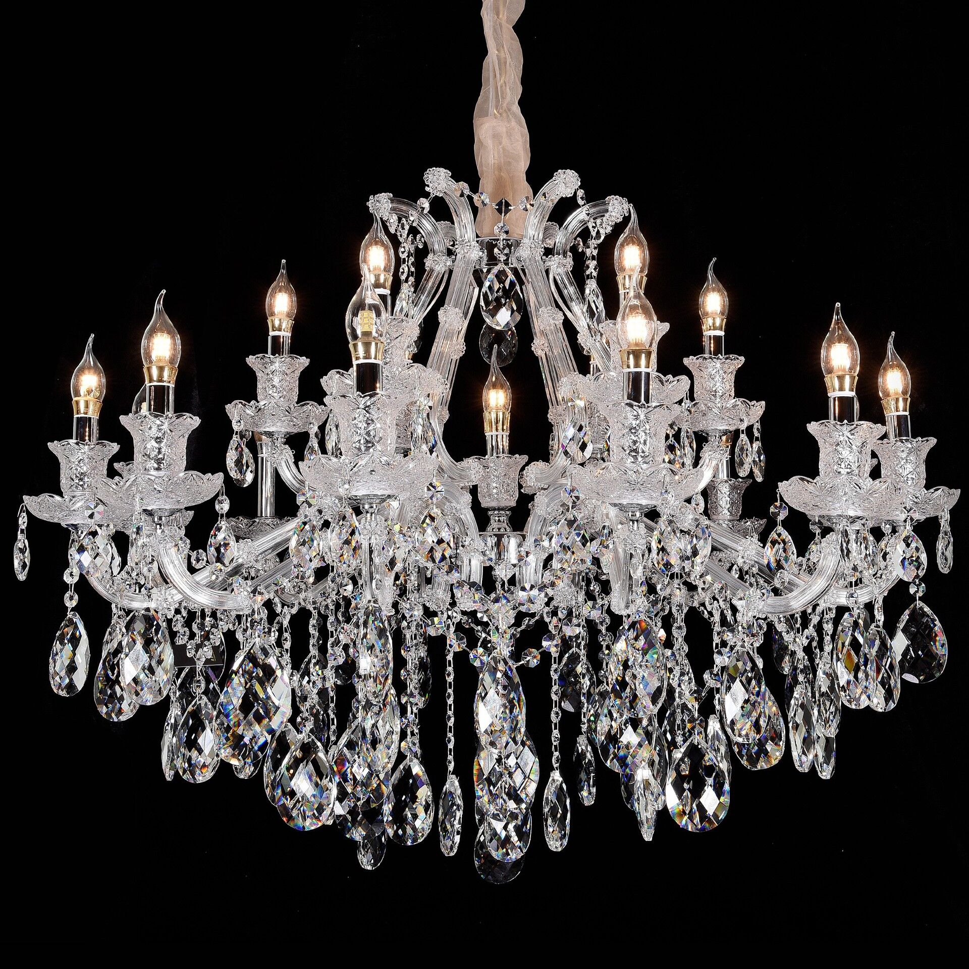 crysta-hotel-chandelier-3-2