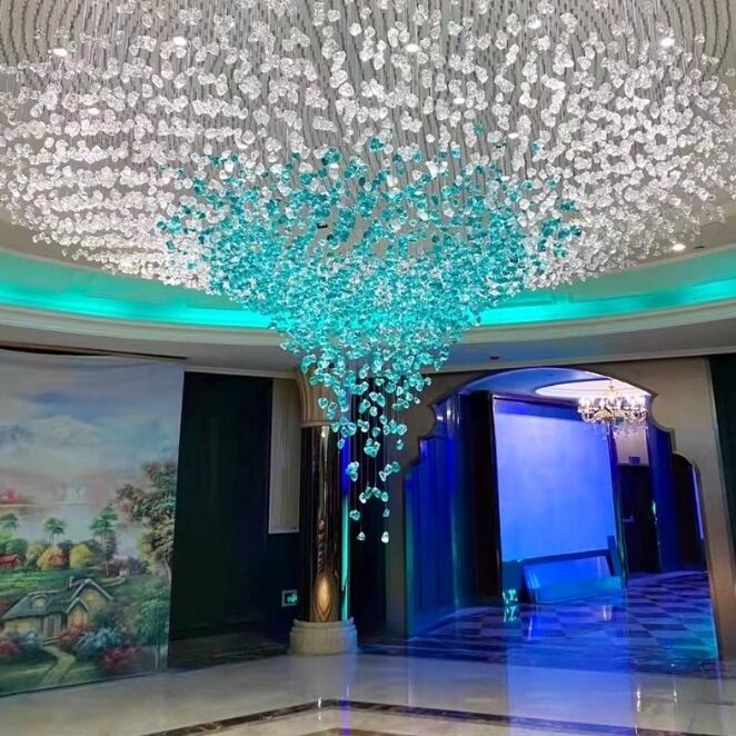 chandelier-hotel-1-2