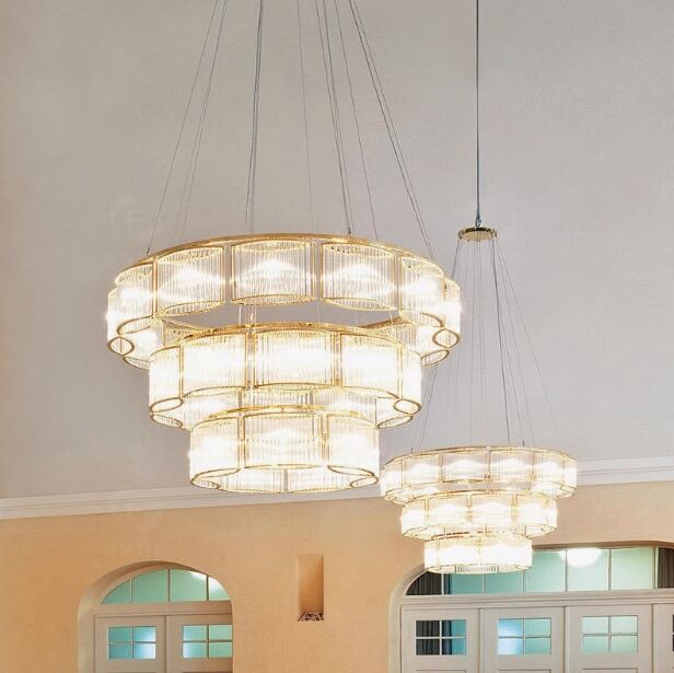 hotel-lobby-chandeliers-1